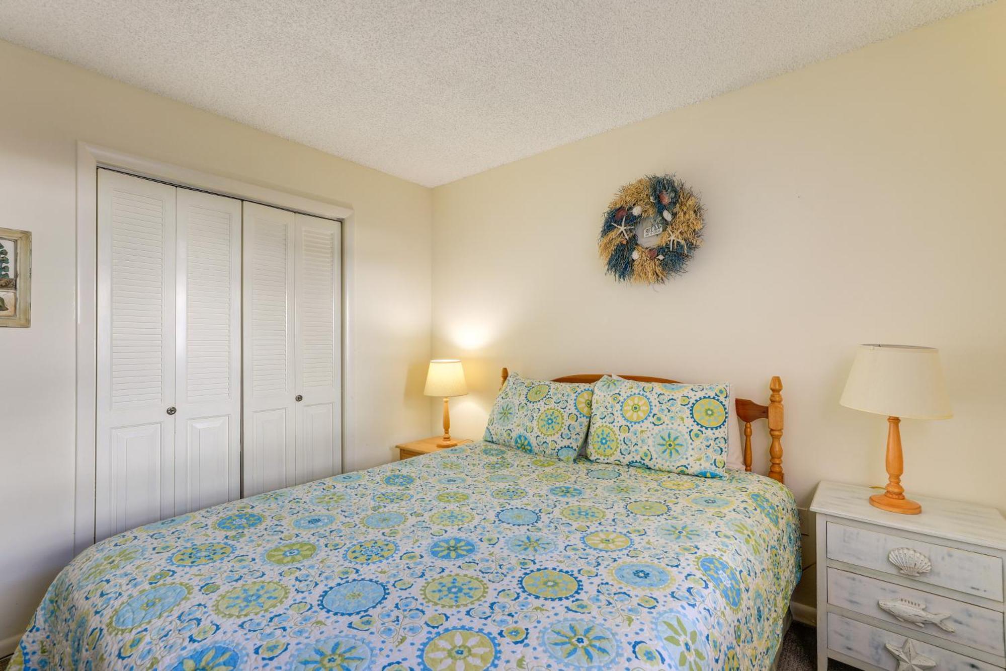 Central Cocoa Beach Condo With View, Steps To Beach! Exterior photo
