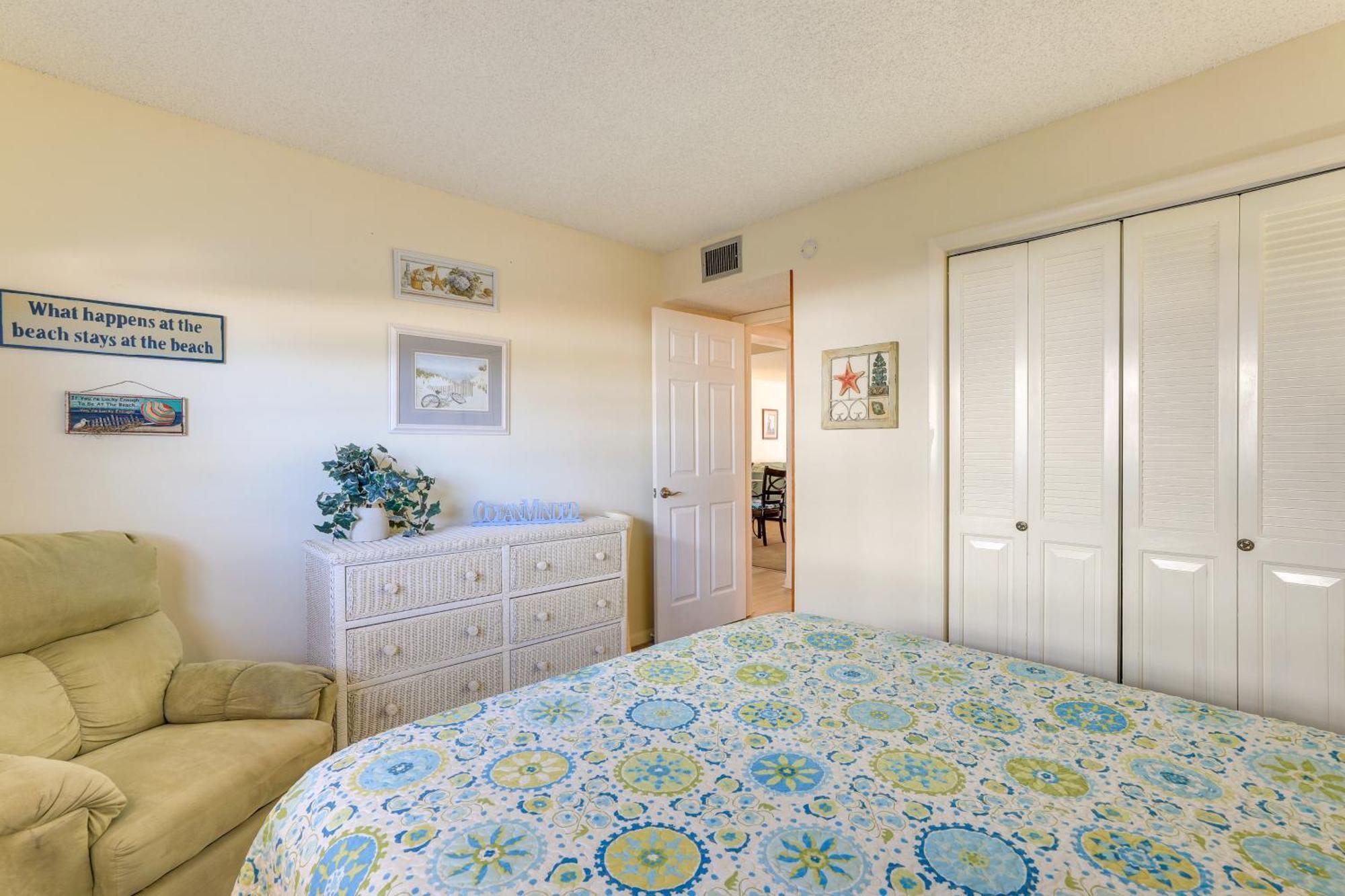Central Cocoa Beach Condo With View, Steps To Beach! Exterior photo